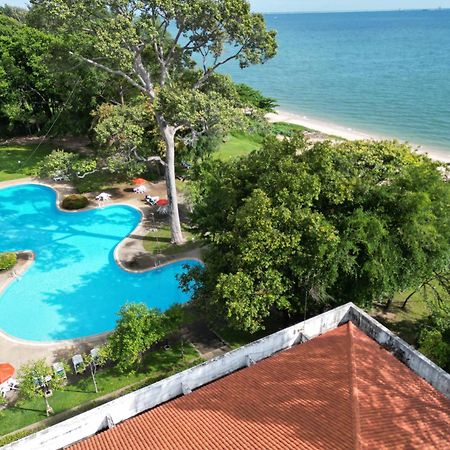 Purimas Beach Hotel & Spa Бан-Чанг Экстерьер фото