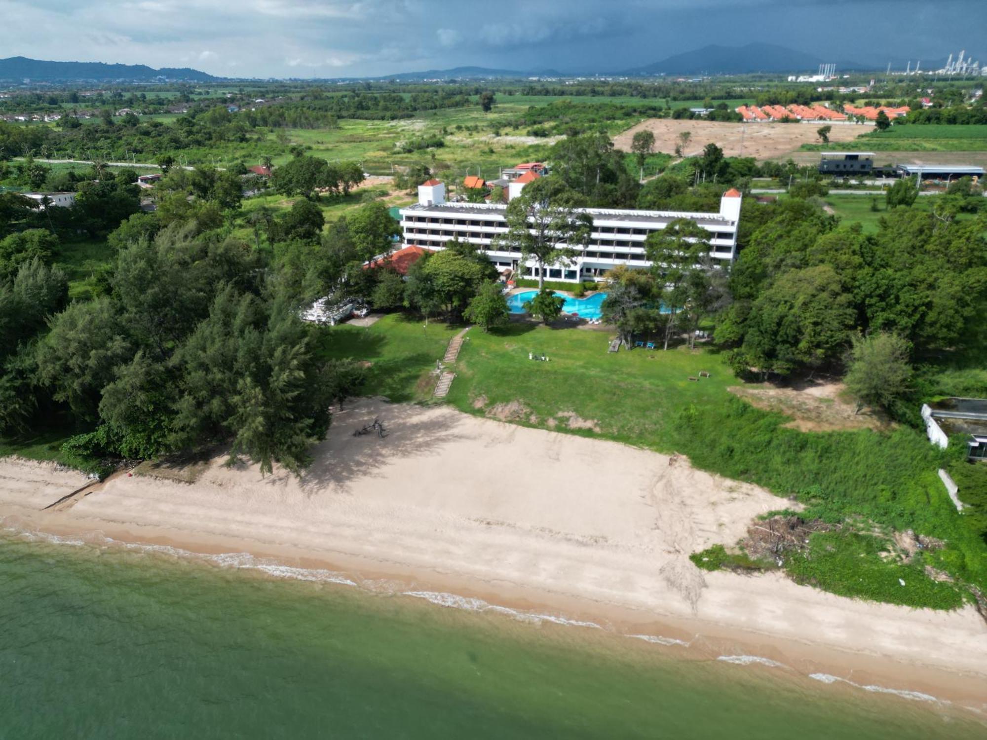 Purimas Beach Hotel & Spa Бан-Чанг Экстерьер фото