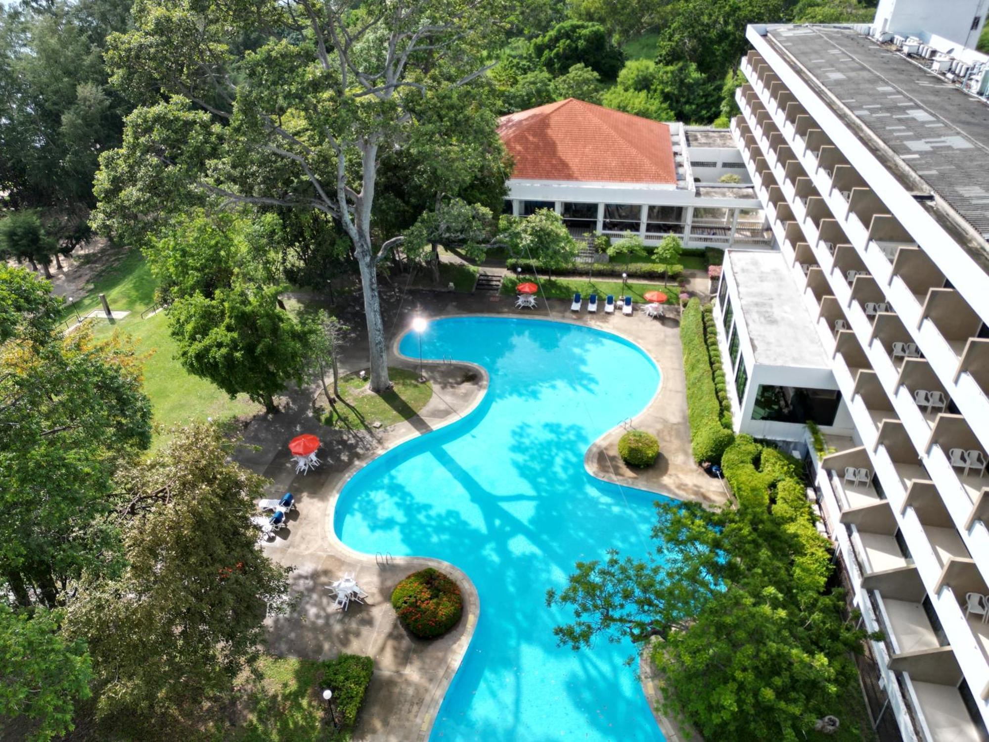 Purimas Beach Hotel & Spa Бан-Чанг Экстерьер фото