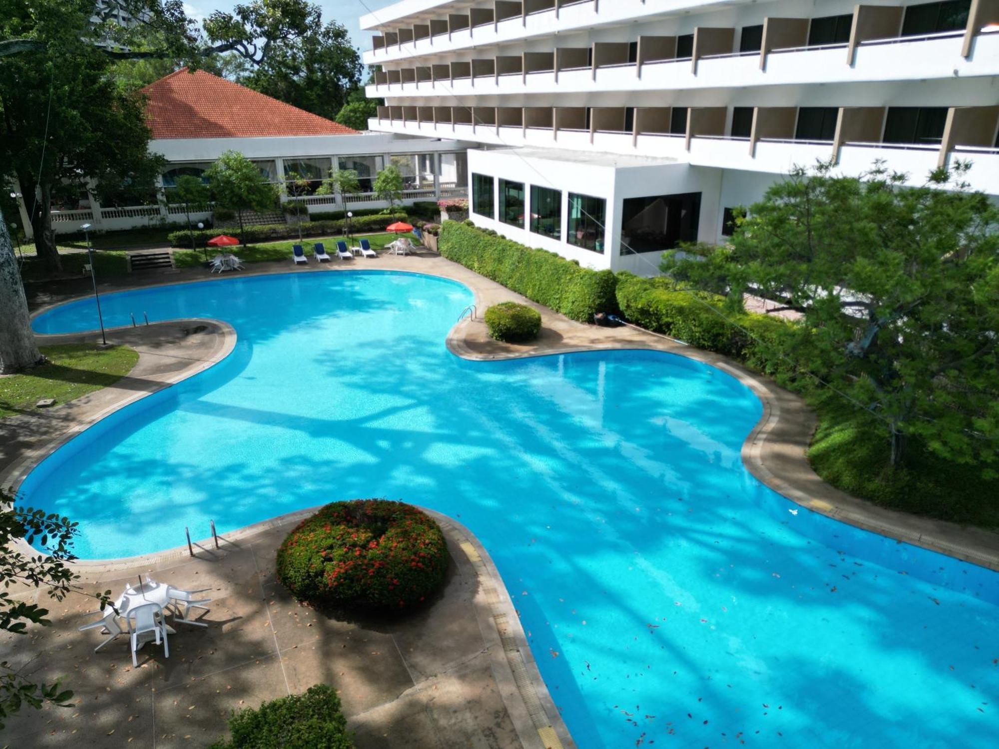 Purimas Beach Hotel & Spa Бан-Чанг Экстерьер фото