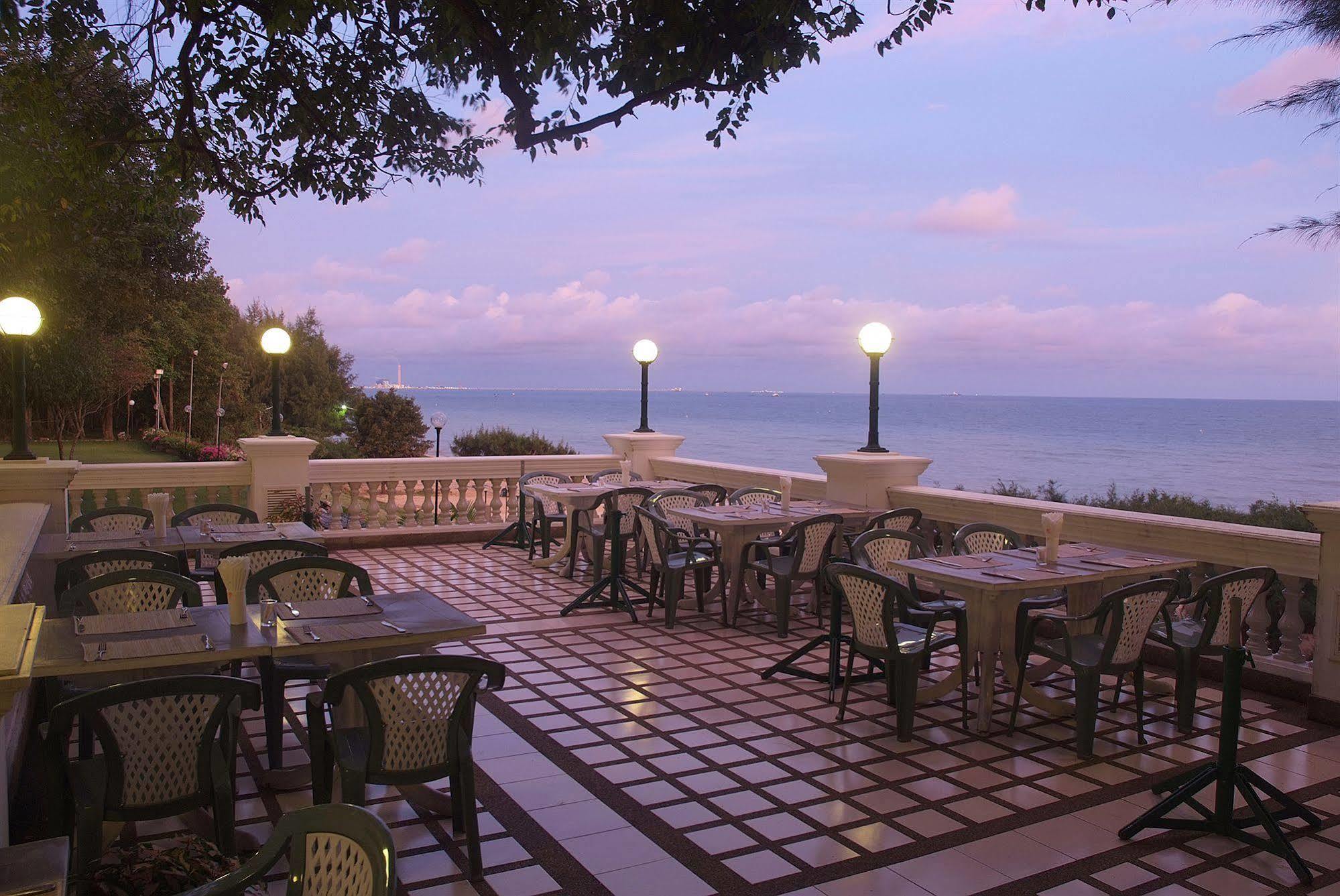 Purimas Beach Hotel & Spa Бан-Чанг Экстерьер фото